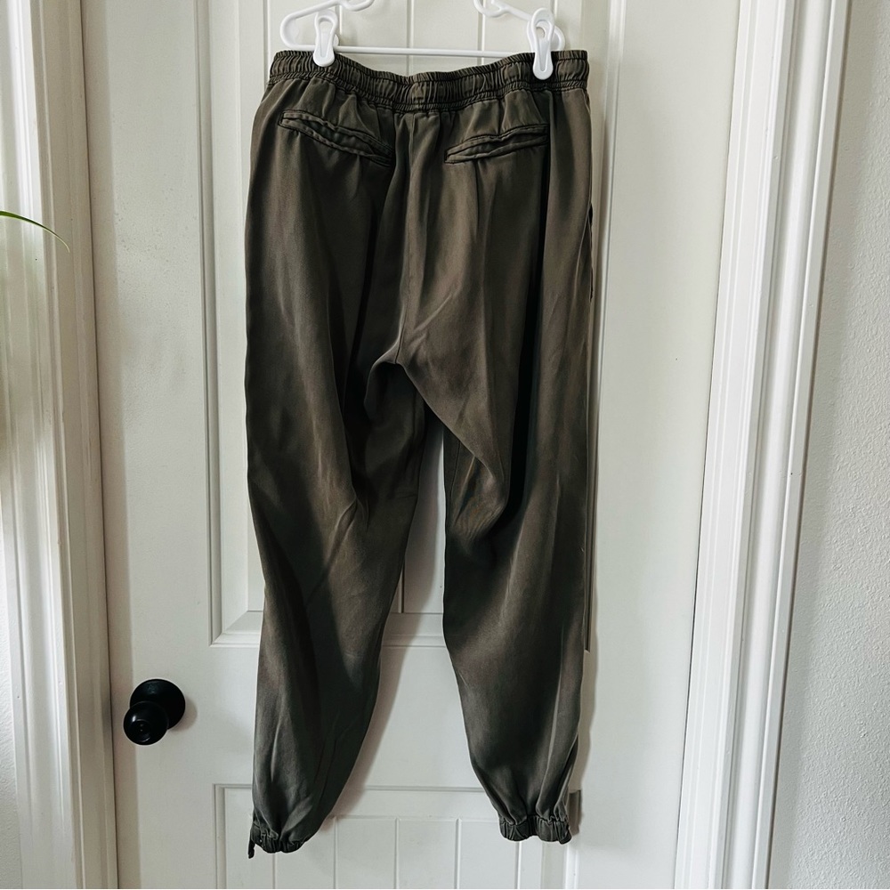 Thread & Supply size small olive green pull on joggers draw string elastic waist - Picture 3 of 12